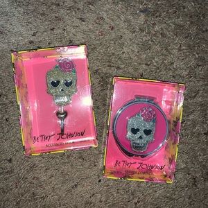 Betsey Johnson Skull hook and mirror